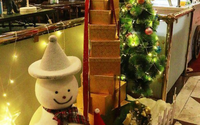 Shangri-La Golden Flower, Xian