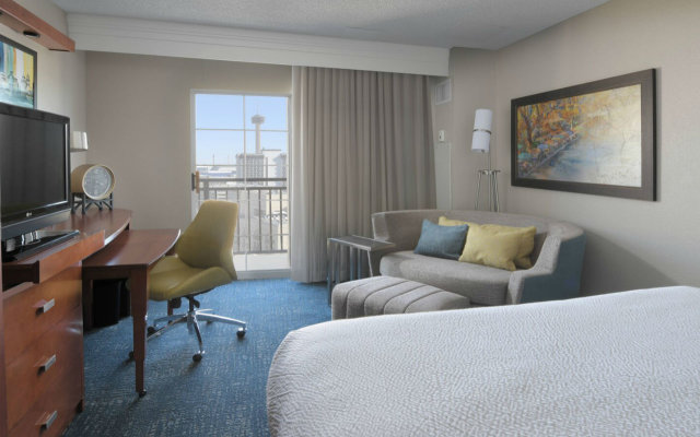 Courtyard Marriott Riverwalk