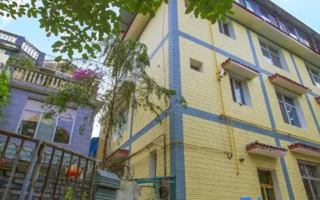 Qingcheng Guanshan Elegant House Chinese Inn