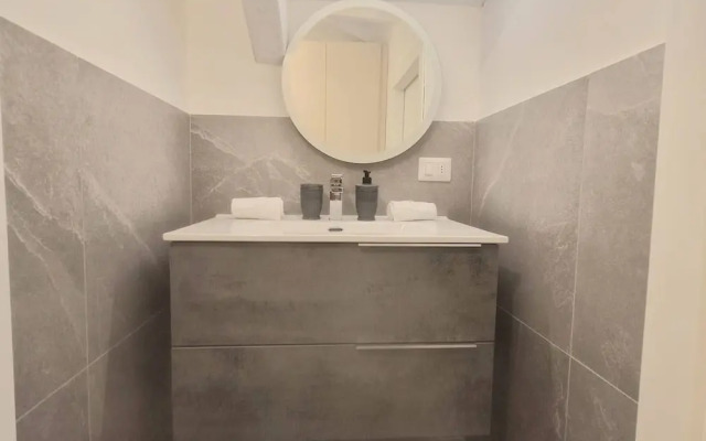 Modern Viggiù Suite Home