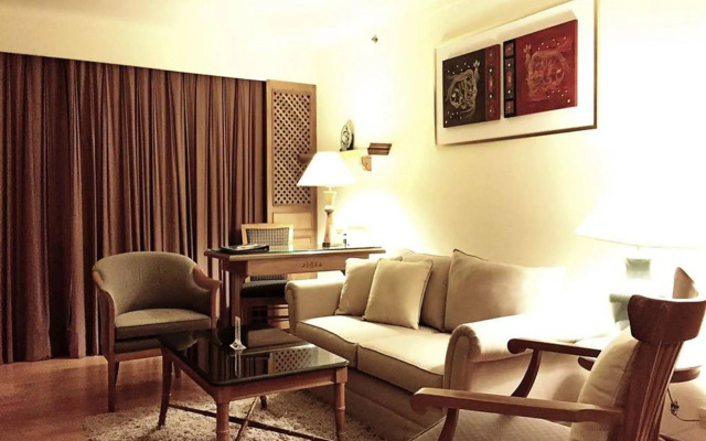 Silom Serene, a Boutique Hotel
