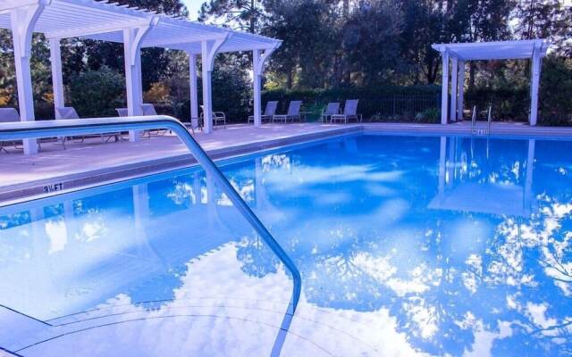 1380 Laurel Grove 3 Bedroom Home by RedAwning