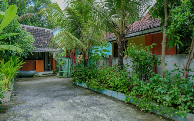 OYO Life 90301 Hidden Village Uluwatu