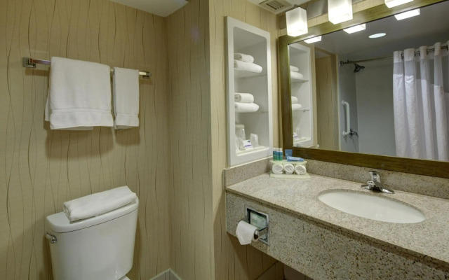 Holiday Inn Express Hotel & Suites Emporia by IHG