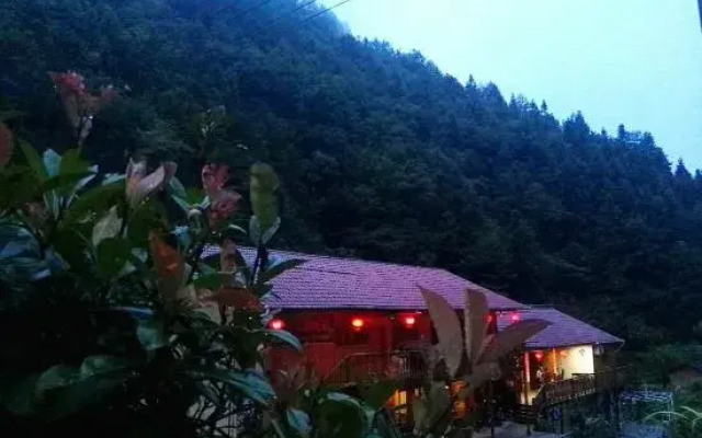 Ruoliao Cuckoo Pottery House