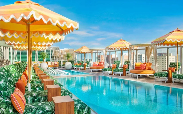Moxy Downtown Los Angeles