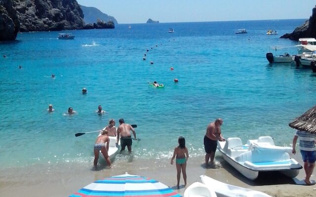 Tom's House/2 Between Paleokastritsa Dassia Ipsos!
