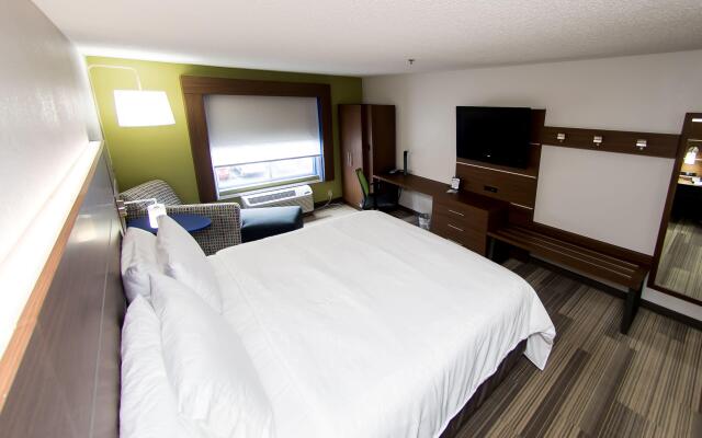 Holiday Inn Express Hotel and Suites Statesville, an IHG Hotel