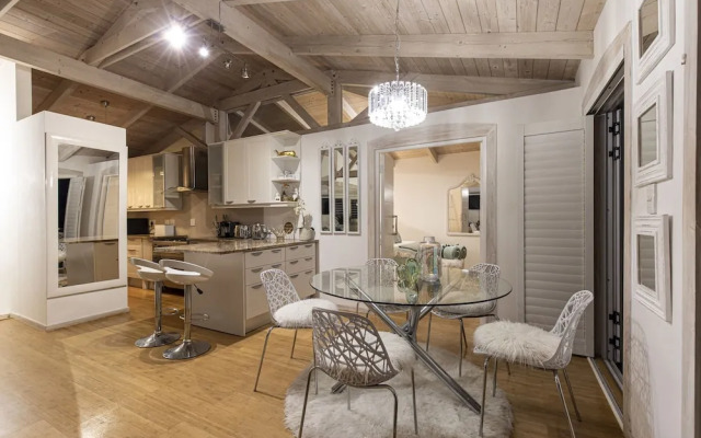 Clifton YOLO Spaces – Clifton Sea View Apartments