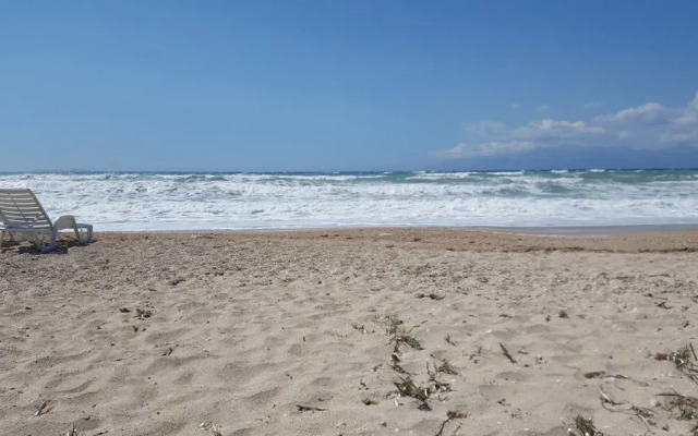 Almyros Villas Resort