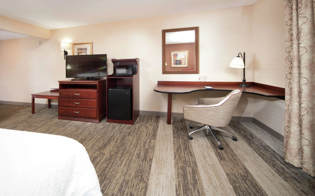 Hampton Inn & Suites Greensburg