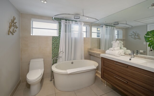 Strand on Ocean by Sunnyside Hotels