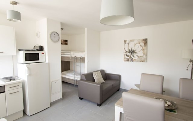 Modern apartment with dishwasher, beach at only 500 m.