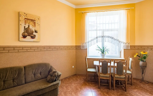 Two bedrooms & studio on Lychakivska 16