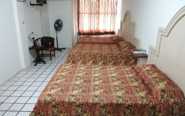 Hostal Plaza Jacona