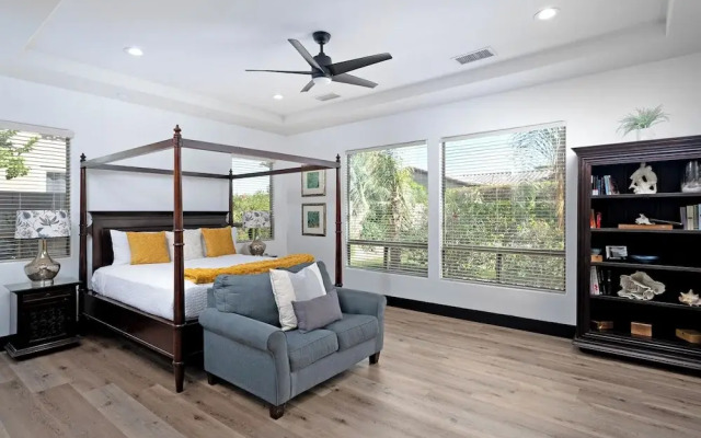 Desert Escape with Pool, Firepit, Putting Green