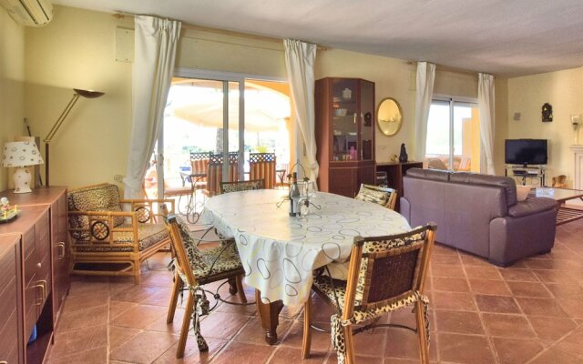 Comfortable Villa in Andalusia With Swimming Pool