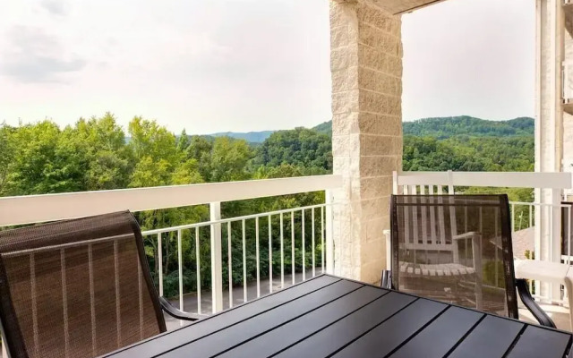 Whispering Pines 433