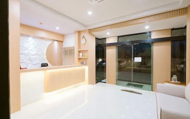 Vera Residences