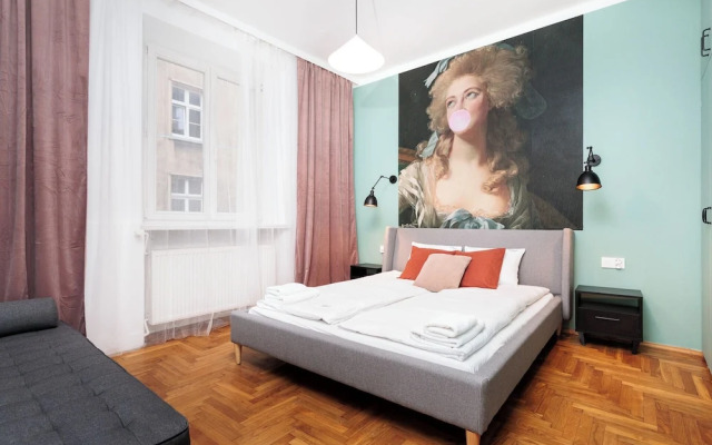Retro Glamour by Upstairs
