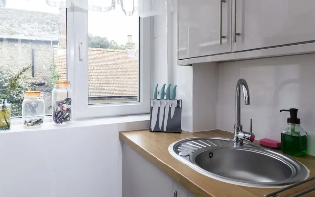 River Court Apartments LETS