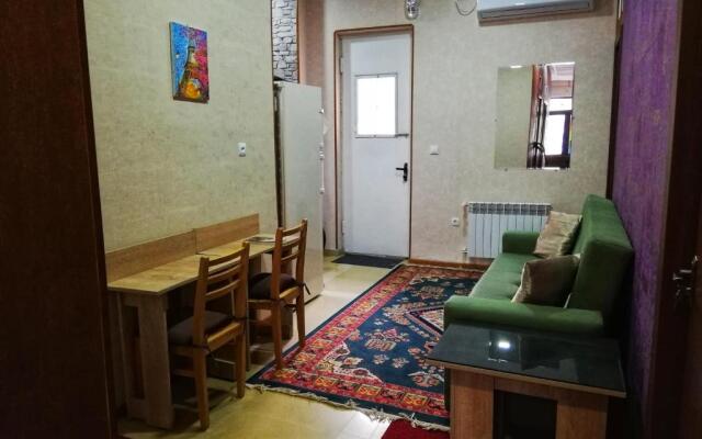 Hostel Violet