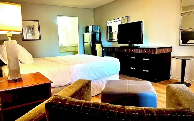 Economy Inn And Suites