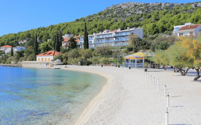 Apartments with a parking space Seget Vranjica, Trogir - 8507
