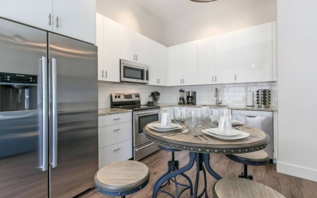 Stylish Condo in the Heart of Downtown