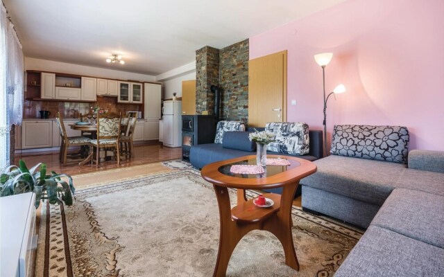 Beautiful Home in Pula With Wifi and 2 Bedrooms