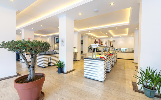 Kayamaris Hotel