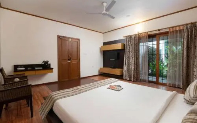 Dwarak Inn