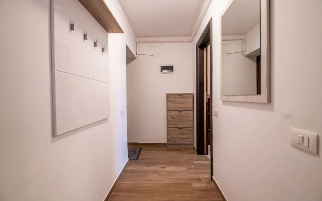 Two Room Apartment Militari Residence M8