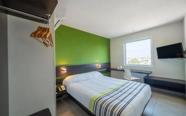 City Express Junior by Marriott Toluca Zona Industrial