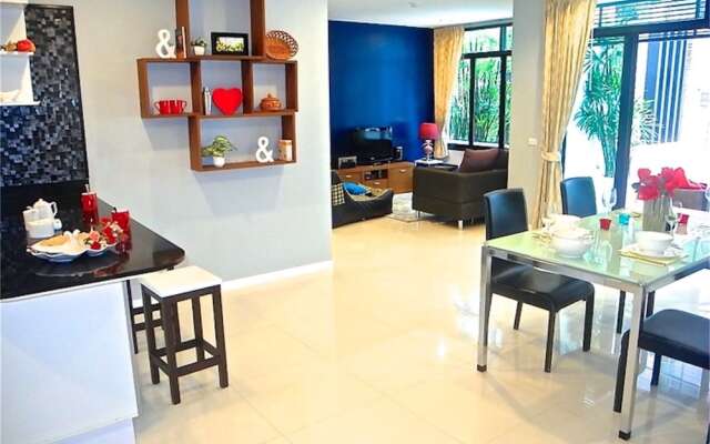 Kamala Regent 2 bedrooms Pool Access Apartment