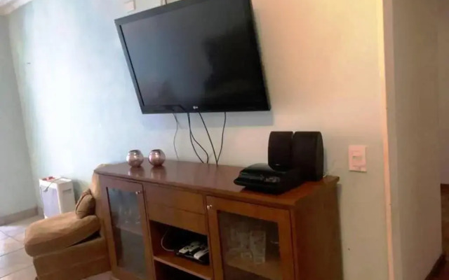 ¡Pleno Centro Con Patio Grande Y Cochera!