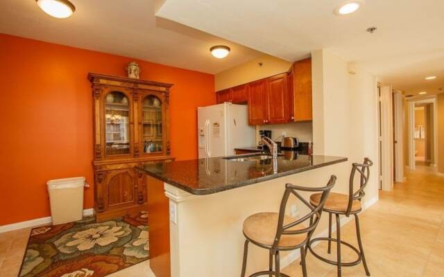 Som 701 - Somerset 3 Bedroom Condo by Redawning