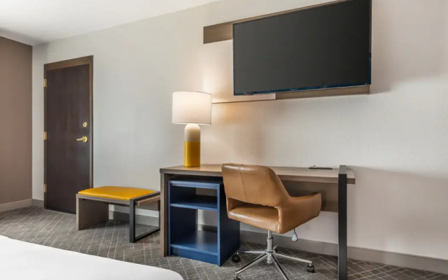 Comfort Inn & Suites Frisco East - McKinney