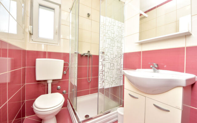 Apartmani Ana Vir