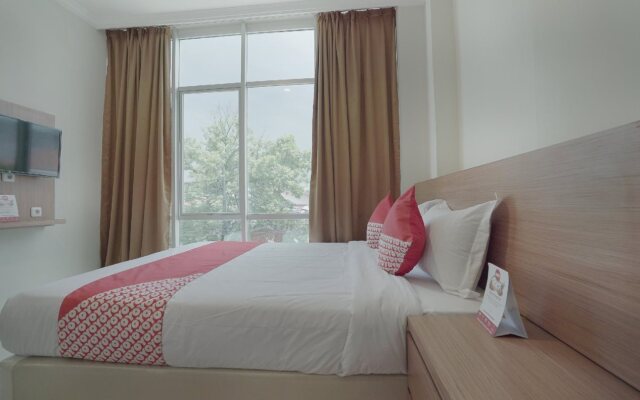 OYO 415 Kartini 8 Residence