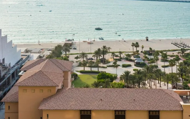 Sadaf 6 by HiGuests Vacation Homes