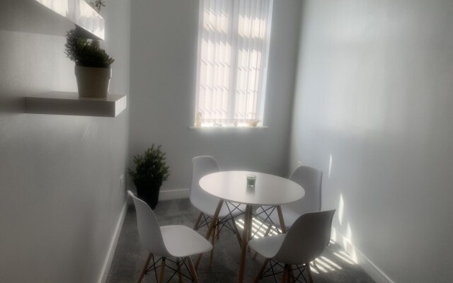 Remarkable 1-bed Apartment in Southampton