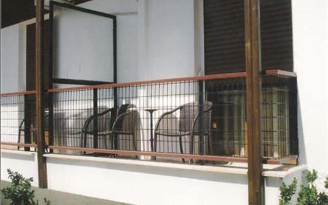 Izela Hotel