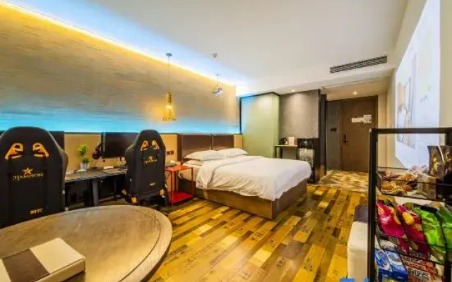 E-sport E-sports Homestay