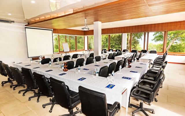 Safari Beach Lodge