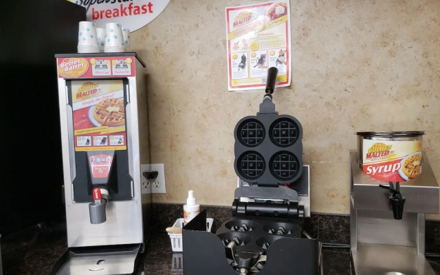 Super 8 Motel - Covington