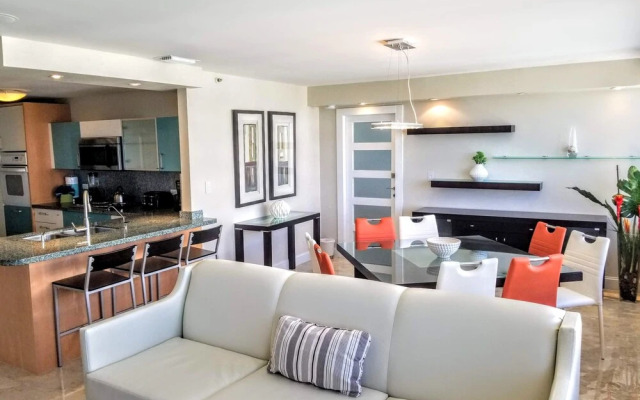 Alexander 1704 2 Bedroom Apts by Redawning