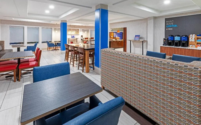 Holiday Inn Express Hotel & Suites Lafayette South by IHG