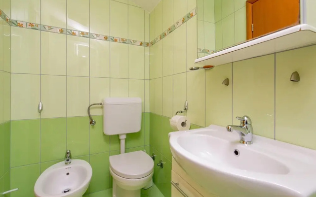 Stunning Home in Garica With Wifi and 4 Bedrooms