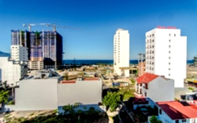 Gold House Hotel